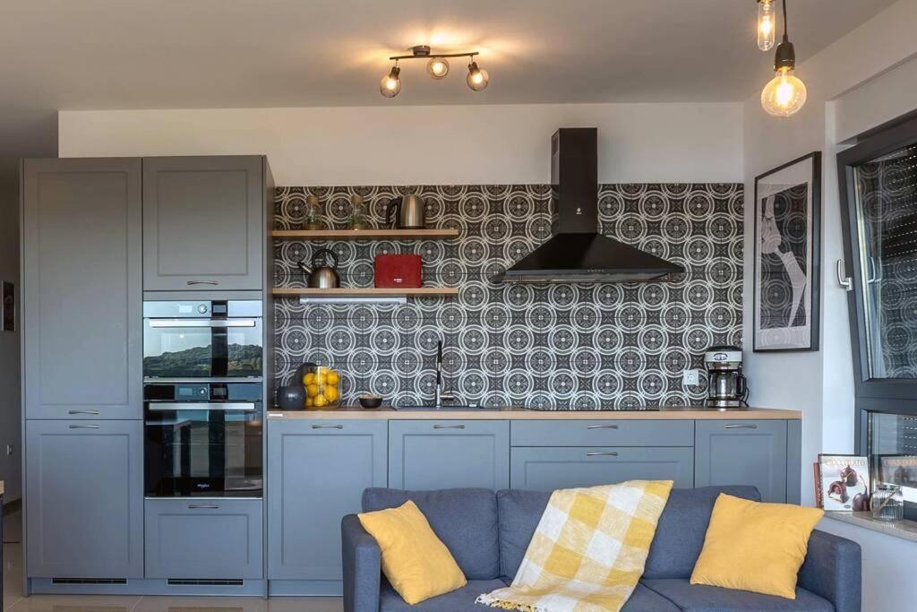 Apartment Emarin Баньоле Екстер'єр фото