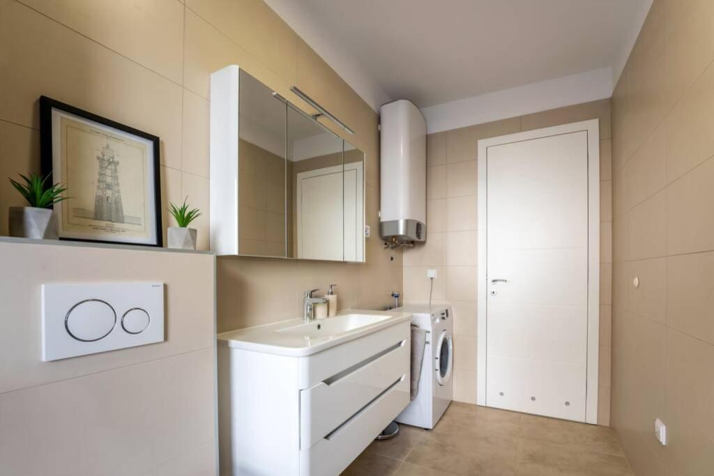 Apartment Emarin Баньоле Екстер'єр фото
