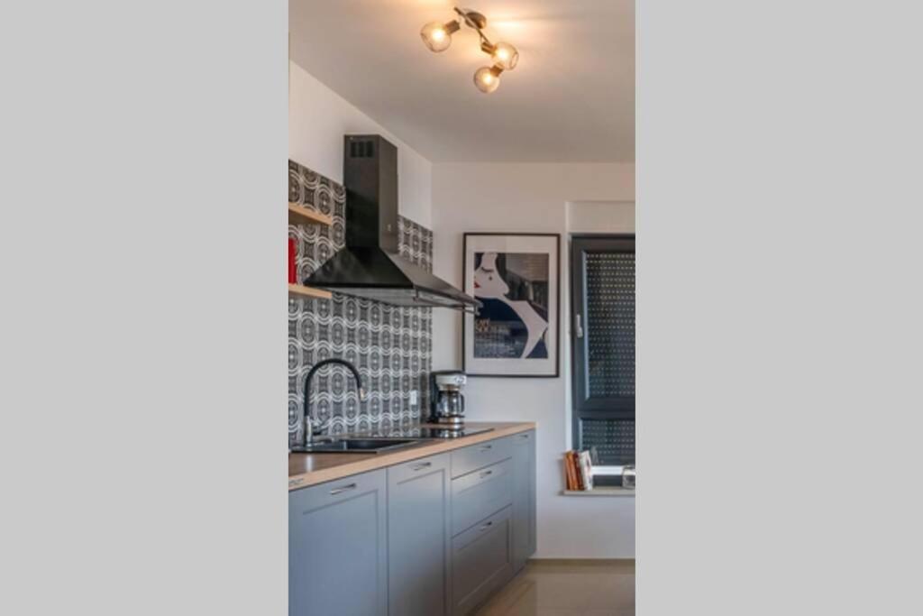 Apartment Emarin Баньоле Екстер'єр фото